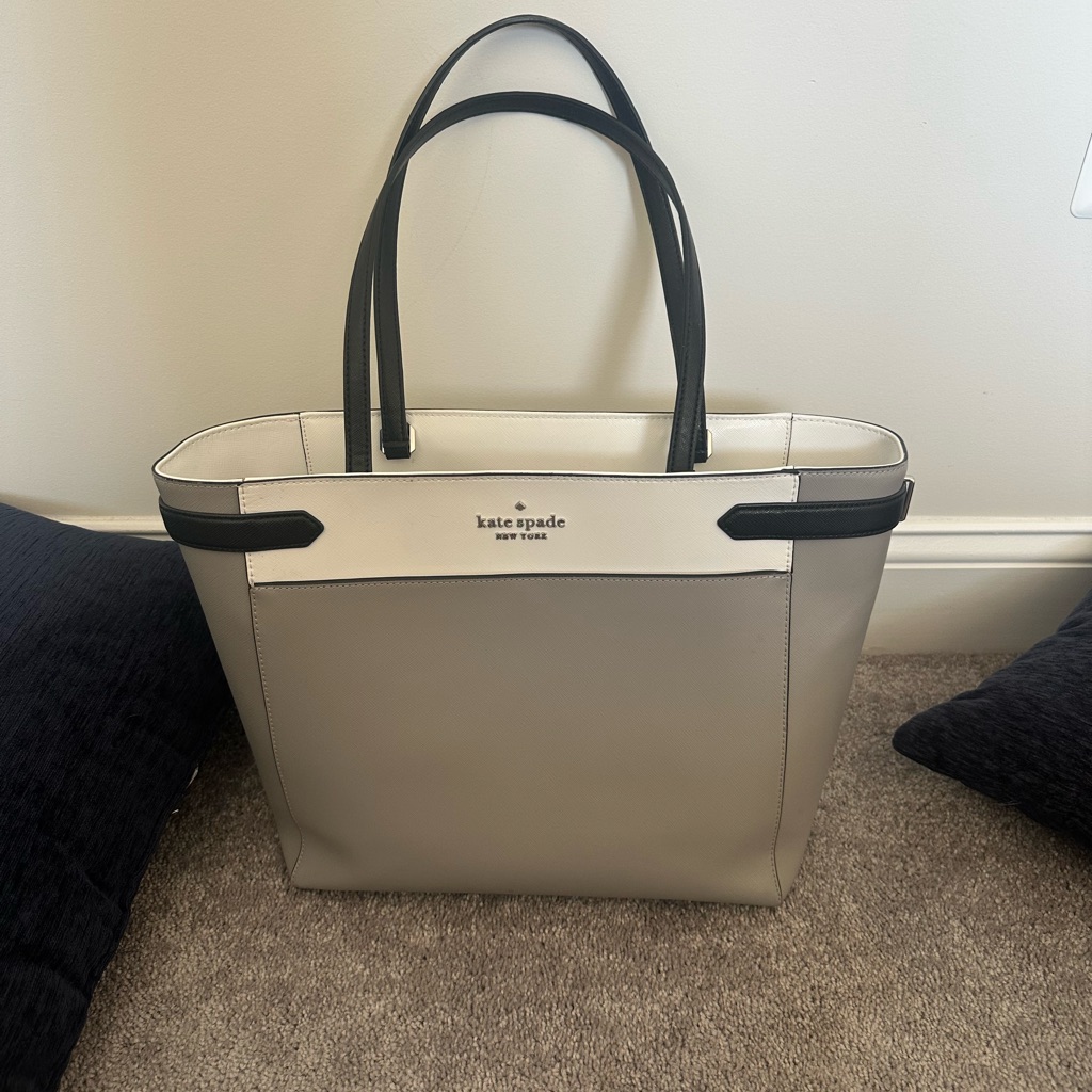 Kate Spade Gray And Black Laptop Bag With Structured Design